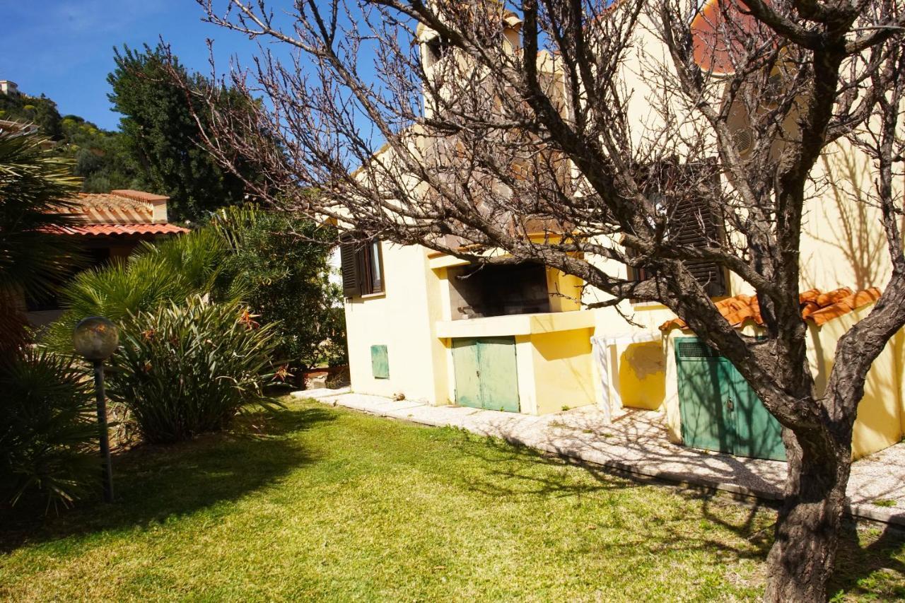 Casa Il Lentischio - *